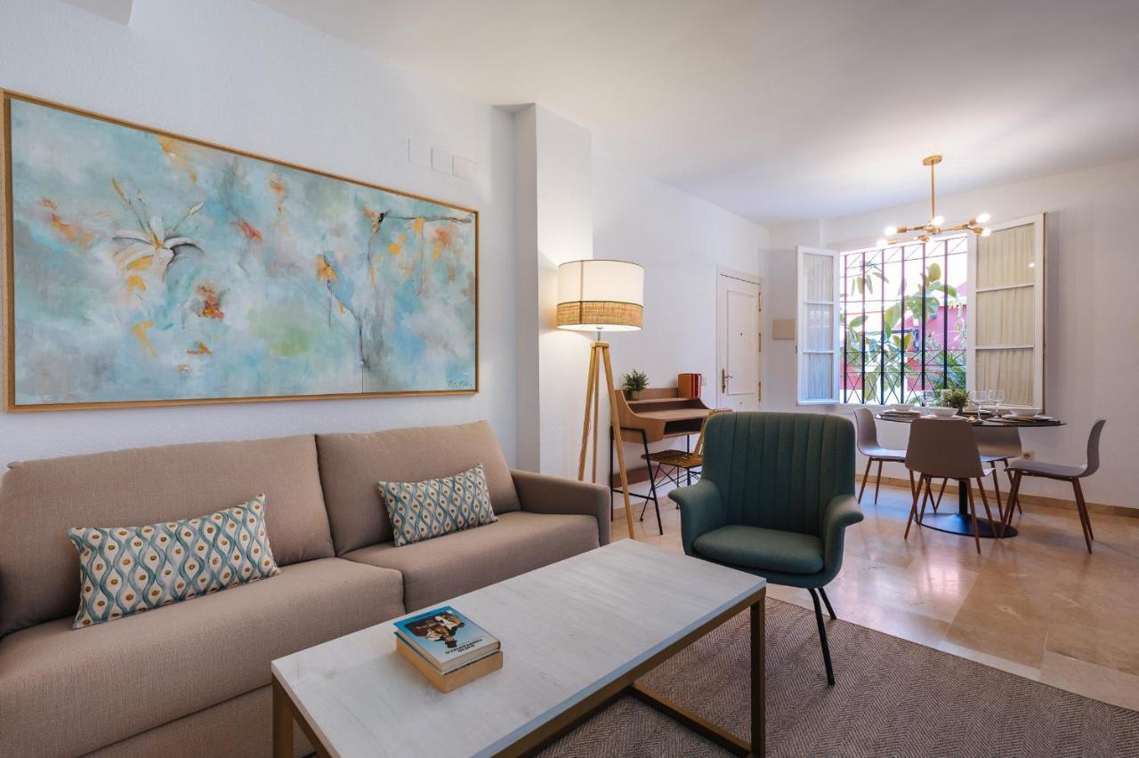 Lirio Suite Apartment - Private Parking Included Sevilla Exteriér fotografie