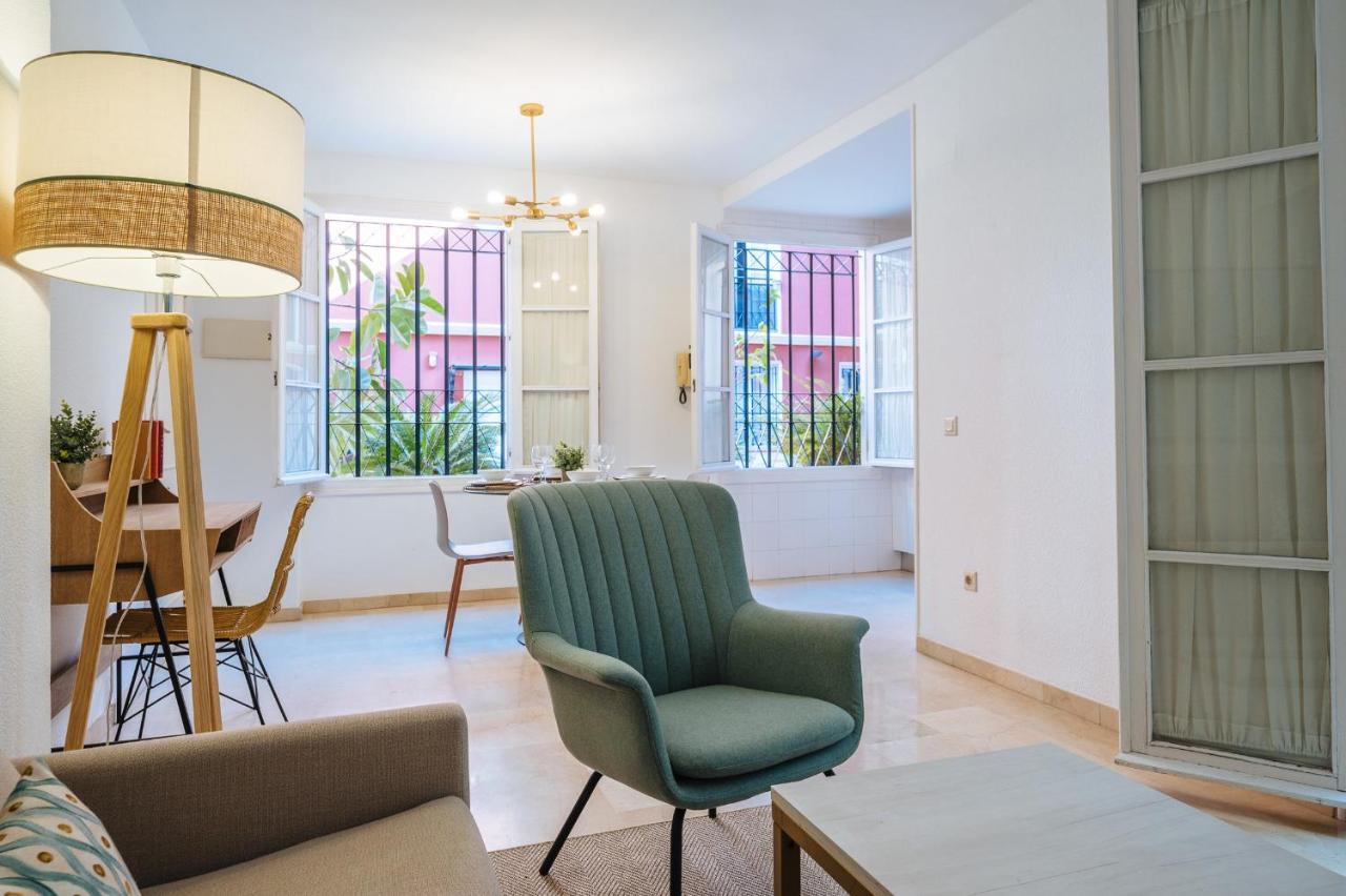 Lirio Suite Apartment - Private Parking Included Sevilla Exteriér fotografie
