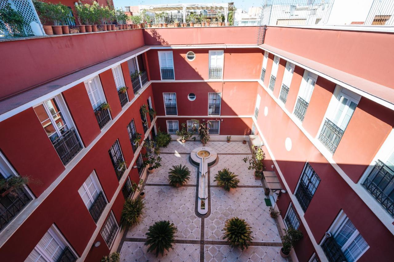 Lirio Suite Apartment - Private Parking Included Sevilla Exteriér fotografie